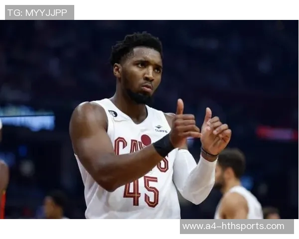 米切尔三分球突破803记跻身骑士队史第四位詹姆斯乐福加兰紧随其后 米切尔三分球突破803记跻身骑士队史第四位詹姆斯乐福加兰紧随其后